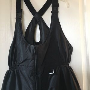 Ladies Sz 16 Chalet Ski Bib Wear Black. NWT